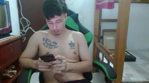 Snapshot of justin_taylor02 chatting on October 11, 2025, 1:53 pm justin_taylor02 online show from October 11, 2025, 1:53 pm