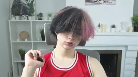 JUSTIN online show from November 11, 2025, 12:27 pm