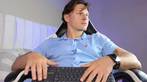 Justin  online show from March 27, 2026, 3:01 am