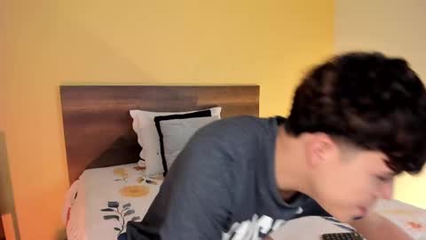 Justin online show from March 5, 2025, 12:33 pm