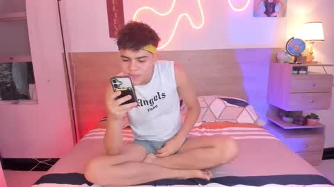 Justin online show from October 21, 2025, 1:56 pm