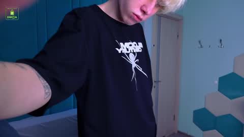 justTEEN online show from April 11, 2026, 9:57 am