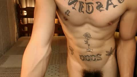 justine_hunk online show from March 10, 2025, 7:10 am