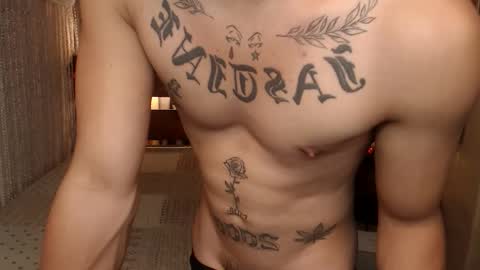justine_hunk online show from June 4, 2026, 6:08 am