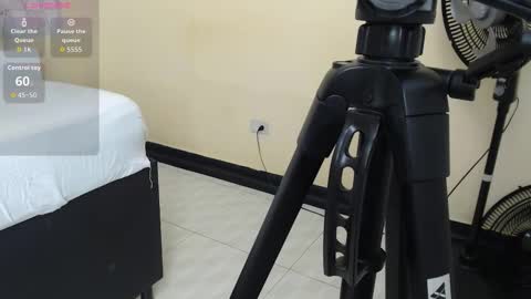 Justine online show from October 2, 2025, 3:02 am