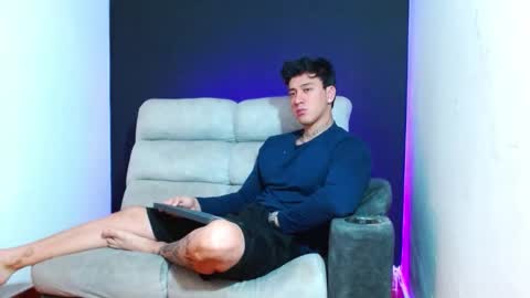 justinfuller_31 online show from February 3, 2026, 9:31 pm