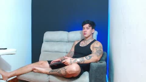 justinfuller_31 online show from June 11, 2026, 3:43 pm