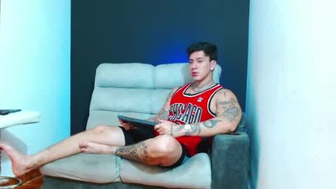 justinfuller_31 online show from July 16, 2026, 1:22 am
