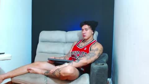justinfuller_31 online show from July 25, 2026, 1:41 pm