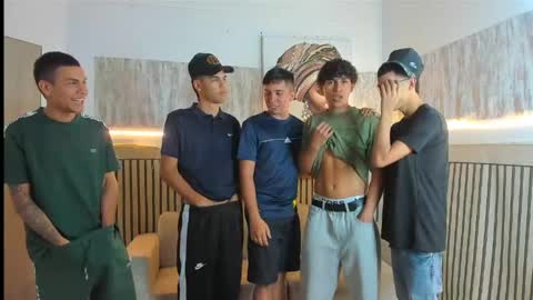 justingtime21 online show from April 15, 2026, 9:37 pm