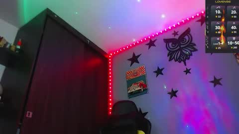 Snapshot of justinsc chatting on November 3, 2025, 9:48 pm Justinsc online show from November 3, 2025, 9:48 pm