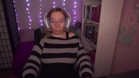 Snapshot of justkerryx chatting on September 16, 2025, 8:37 am Kerry online show from September 16, 2025, 8:37 am