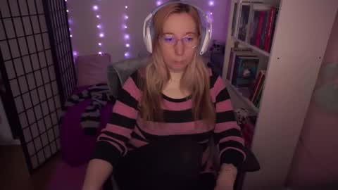 Snapshot of justkerryx chatting on September 18, 2025, 8:16 am Kerry online show from September 18, 2025, 8:16 am