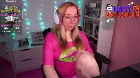 Snapshot of justkerryx chatting on October 31, 2025, 8:48 am Kerry online show from October 31, 2025, 8:48 am