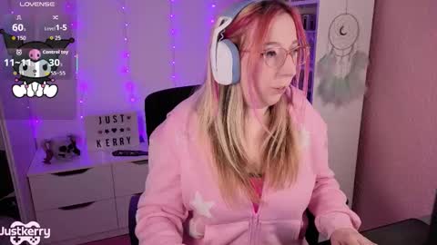 Snapshot of justkerryx chatting on November 13, 2025, 11:31 am Kerry online show from November 13, 2025, 11:31 am