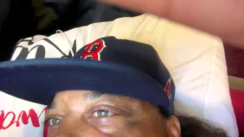 Snapshot of justleft chatting on October 1, 2025, 5:35 am Justleft online show from October 1, 2025, 5:35 am