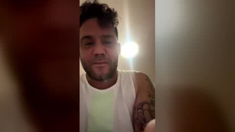 justme697977 online show from April 18, 2026, 3:54 am