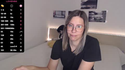 Julie online show from November 7, 2025, 5:07 am