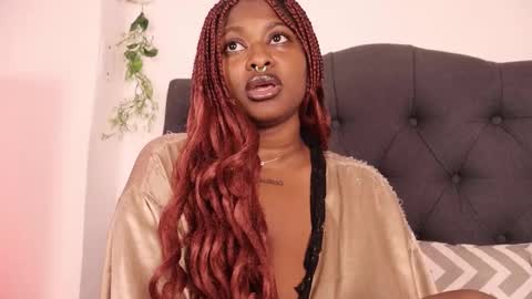 Snapshot of justnala_ chatting on November 17, 2025, 5:52 pm Nala online show from November 17, 2025, 5:52 pm