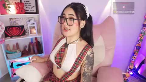 Emy online show from February 15, 2026, 1:24 am