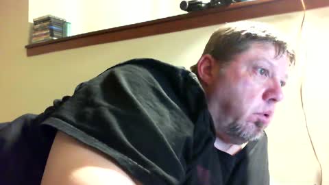 Snapshot of justsetfree chatting on January 17, 2025, 12:10 am justsetfree online show from January 17, 2025, 12:10 am