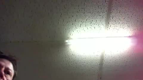 Snapshot of justsetfree chatting on February 19, 2025, 8:44 am justsetfree online show from February 19, 2025, 8:44 am