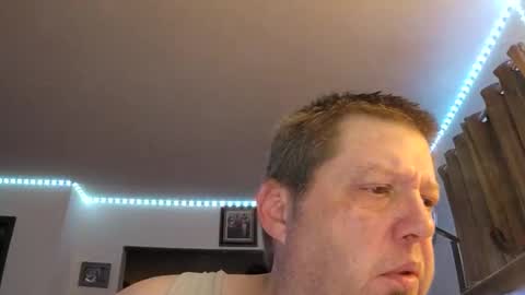 Snapshot of justsetfree chatting on November 9, 2025, 5:28 am justsetfree online show from November 9, 2025, 5:28 am