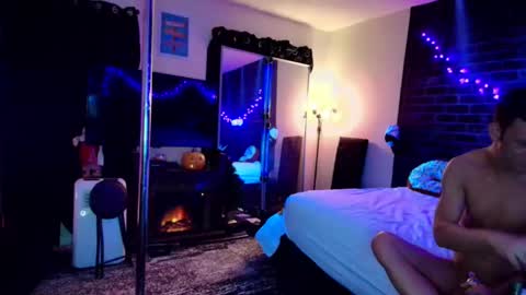 Eetantungfuk Mias online show from December 9, 2024, 3:44 pm