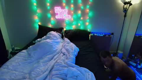 Eetantungfuk Mias online show from January 20, 2025, 1:42 pm