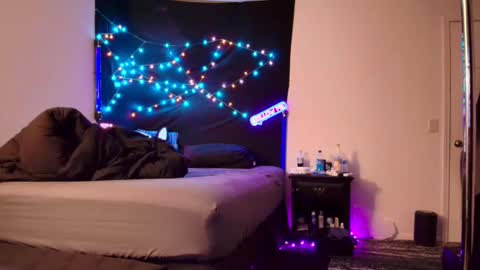 Eetantungfuk Mias online show from February 6, 2025, 11:58 pm