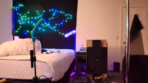 Eetantungfuk Mias online show from February 8, 2025, 1:11 am