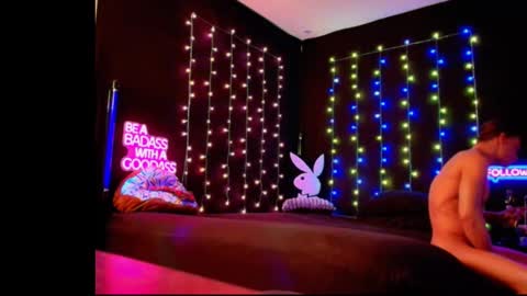 Eetantungfuk Mias online show from February 26, 2025, 12:47 pm