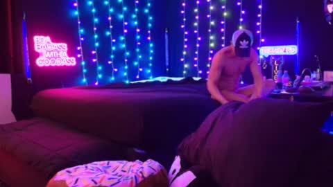 Eetantungfuk Mias online show from March 6, 2025, 4:41 am