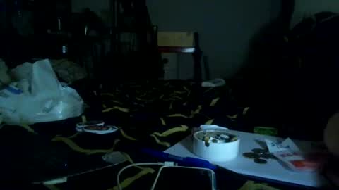 Snapshot of justwannanuttw chatting on April 8, 2026, 7:25 pm justwannanuttw online show from April 8, 2026, 7:25 pm