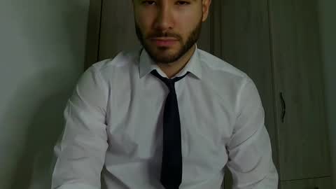 Justin online show from November 23, 2025, 5:29 am