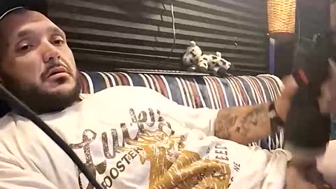 Snapshot of jvilla521 chatting on November 17, 2025, 12:05 am jvilla521 online show from November 17, 2025, 12:05 am