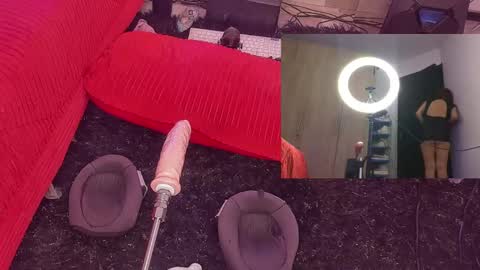 Snapshot of k4rolin chatting on February 23, 2025, 12:30 am Karolin online show from February 23, 2025, 12:30 am