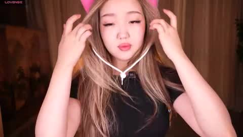 Snapshot of k_kimikooo chatting on June 28, 2026, 3:34 am Amely online show from June 28, 2026, 3:34 am