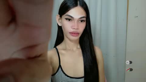 Snapshot of kaamy_dake chatting on January 17, 2025, 8:22 pm KAAMY online show from January 17, 2025, 8:22 pm