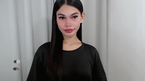 Snapshot of kaamy_dake chatting on October 19, 2025, 1:45 pm KAAMY online show from October 19, 2025, 1:45 pm