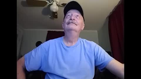 kabriggs137 online show from March 12, 2025, 2:20 am