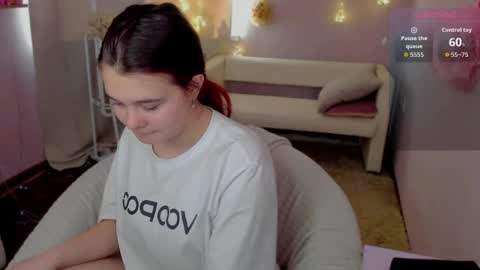 Kacey online show from May 3, 2026, 6:08 am