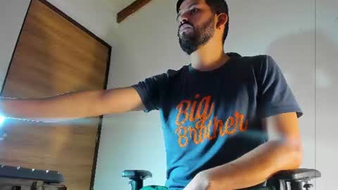kael_cassian online show from June 14, 2026, 8:05 am