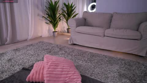 Rose online show from April 8, 2026, 7:52 am