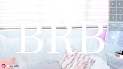 Snapshot of kaia_cam chatting on December 3, 2024, 2:49 pm online show from December 3, 2024, 2:49 pm