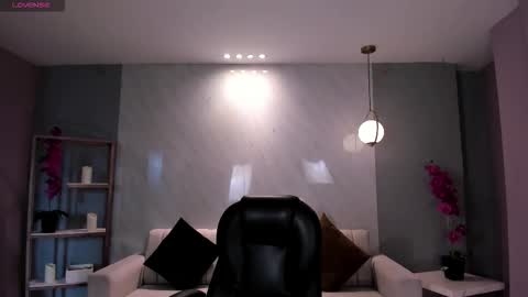 Snapshot of kaiaferreira chatting on November 5, 2025, 12:27 pm Kaia Ferreira online show from November 5, 2025, 12:27 pm