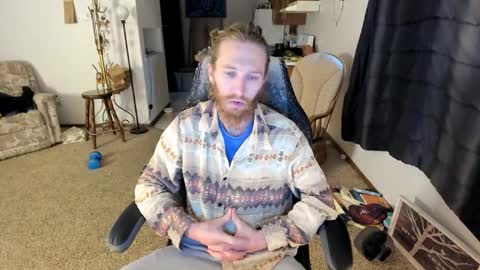 Kaiku77 online show from November 13, 2025, 6:18 pm