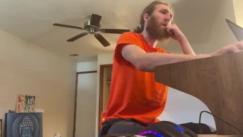 Kaiku77 online show from March 10, 2026, 6:02 pm