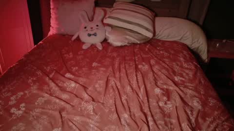 Kailee Smile online show from November 18, 2025, 4:28 am