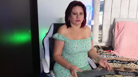 Snapshot of kaily_jonness chatting on December 18, 2024, 5:42 pm kaily jonness online show from December 18, 2024, 5:42 pm